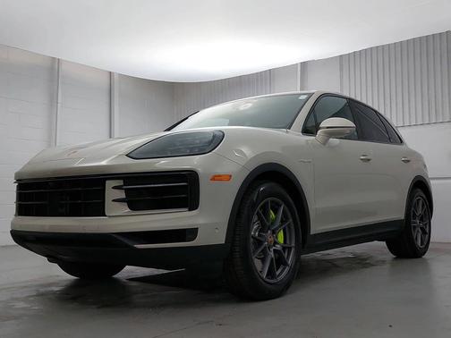 2025 Porsche Cayenne 