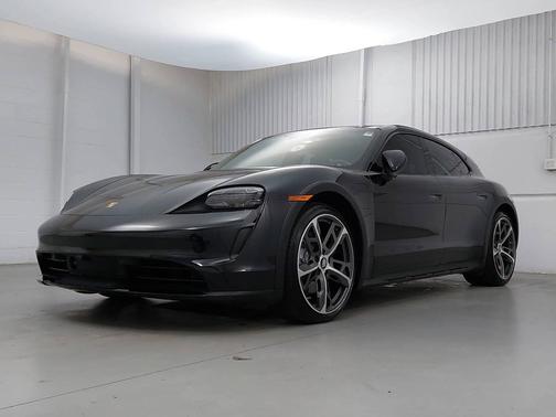 2023 Porsche Taycan 
