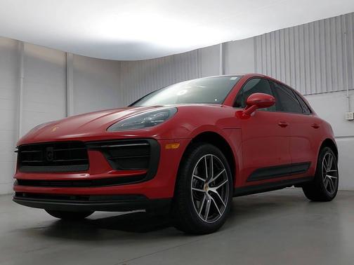 2025 Porsche Macan 