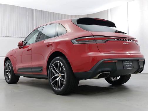 2025 Porsche Macan 