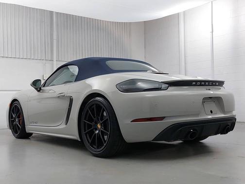 Chalk 2025 Porsche 718 Boxster