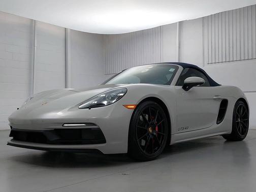 Chalk 2025 Porsche 718 Boxster