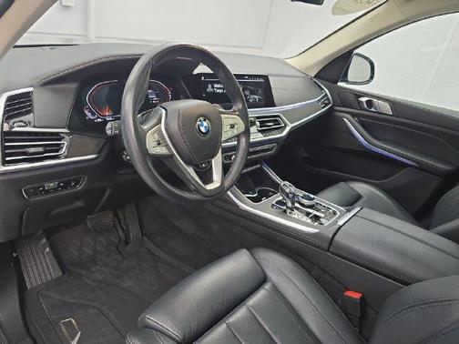 Arctic Gray Metallic 2022 BMW X7 xDrive40i