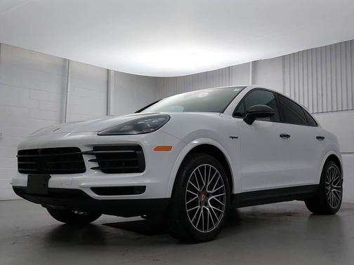 2022 Porsche Cayenne 