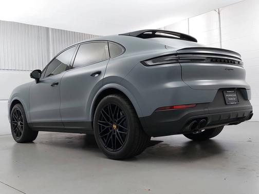 2024 Porsche Cayenne 