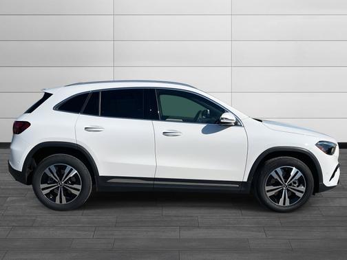 2025 Mercedes-Benz GLA 250 Base