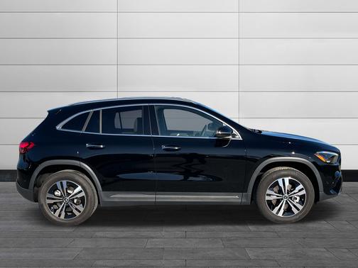 2025 Mercedes-Benz GLA 250