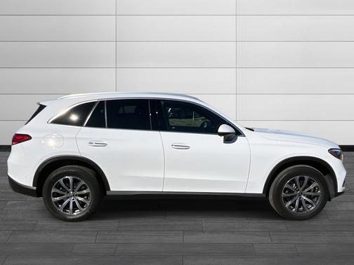 2025 Mercedes-Benz GLC 300 4MATIC