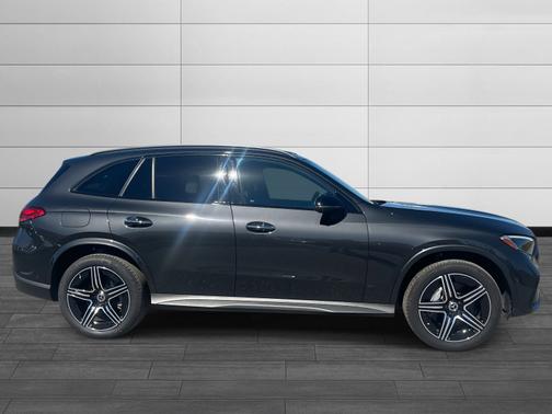 2024 Mercedes-Benz GLC 300 Base