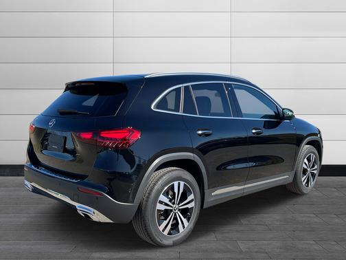2025 Mercedes-Benz GLA 250 Base