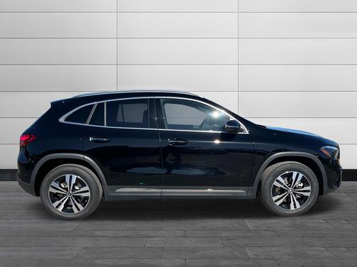 2025 Mercedes-Benz GLA 250 Base