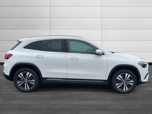 2025 Mercedes-Benz GLA 250