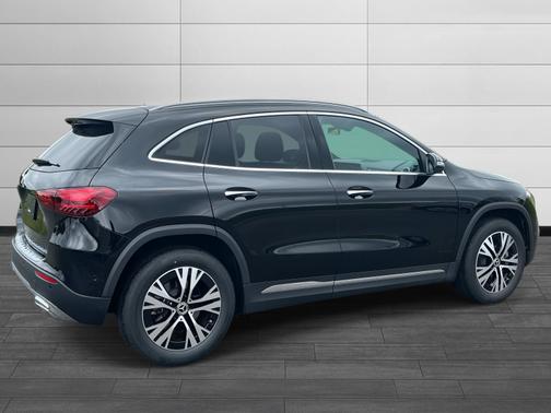 2025 Mercedes-Benz GLA 250