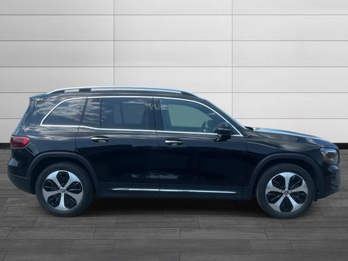 2025 Mercedes-Benz GLB 250 Base