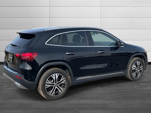 2025 Mercedes-Benz GLA 250 