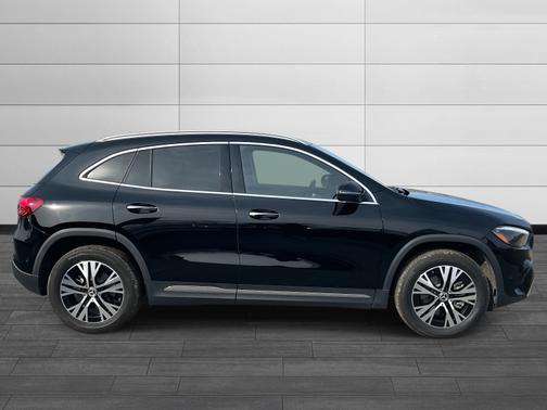 2025 Mercedes-Benz GLA 250 