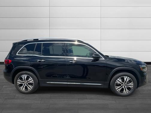 2024 Mercedes-Benz GLB 250
