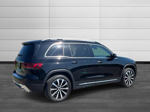 2022 Mercedes-Benz GLB 250 
