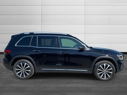 2022 Mercedes-Benz GLB 250 