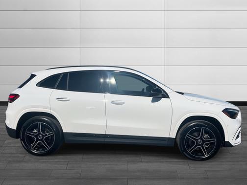 2024 Mercedes-Benz GLA 250 