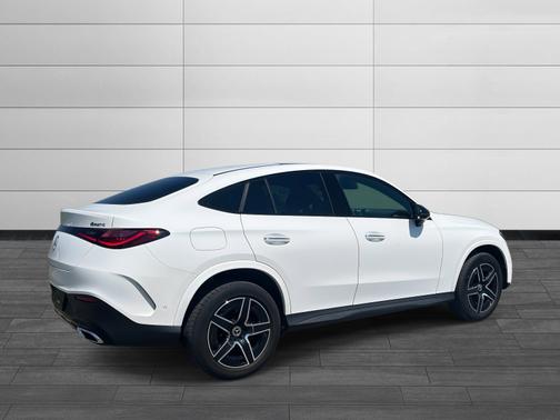 2024 Mercedes-Benz GLC 300