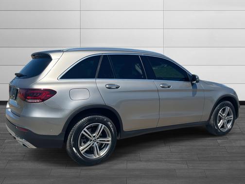 2022 Mercedes-Benz GLC 300