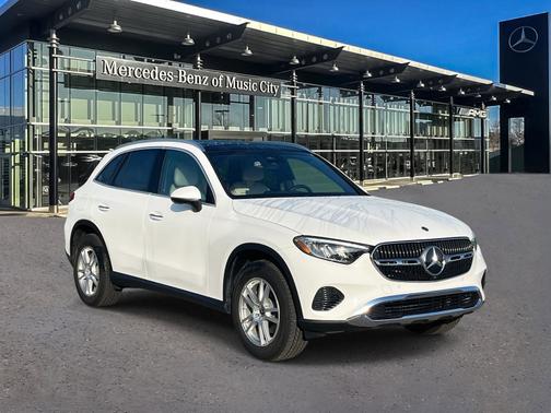 2025 Mercedes-Benz GLC 300