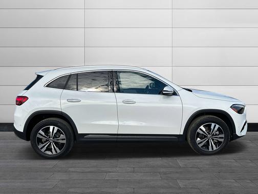2025 Mercedes-Benz GLA 250 Base