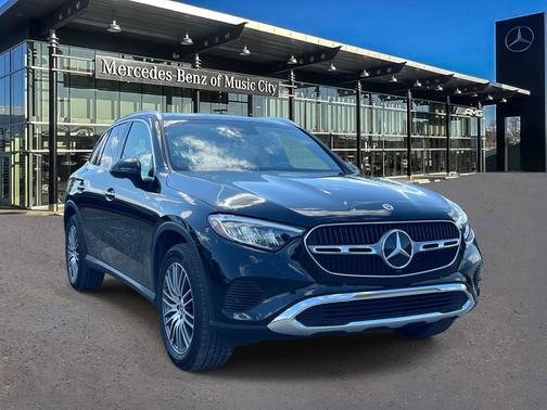 Black 2024 Mercedes-Benz GLC 300