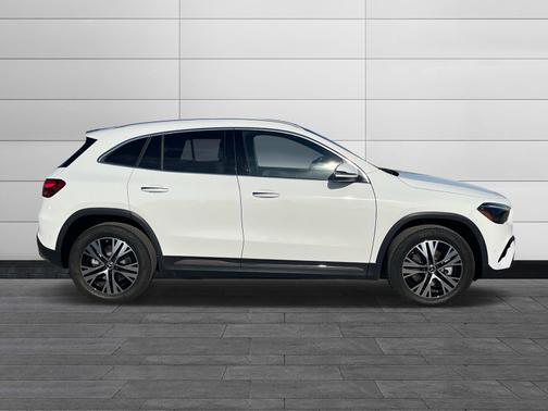 2025 Mercedes-Benz GLA 250 Base