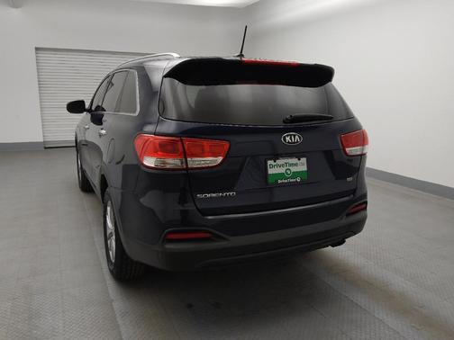 Blaze Blue 2016 Kia Sorento LX