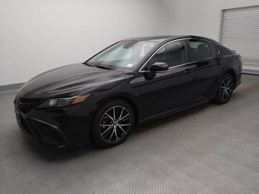 Midnight Black Metallic 2023 Toyota Camry SE