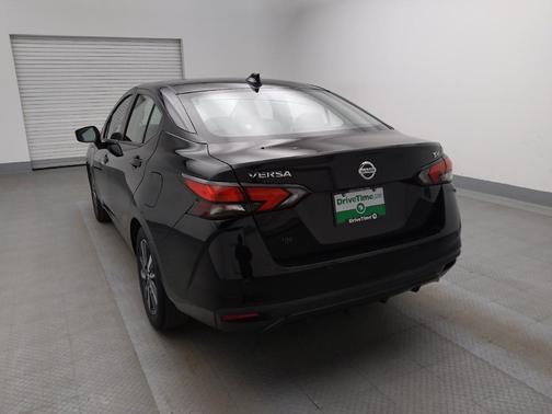 2021 Nissan Versa 1.6 SV