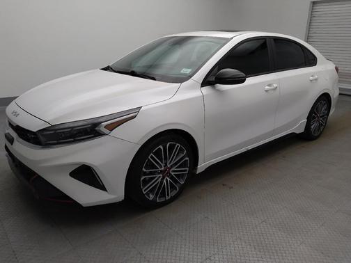 Snow White Pearl 2022 Kia Forte GT