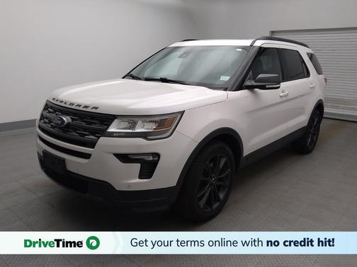 White 2018 Ford Explorer XLT