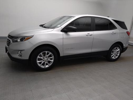 Silver Ice Metallic 2020 Chevrolet Equinox LS