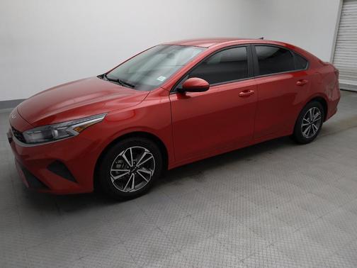 Currant Red 2022 Kia Forte LXS