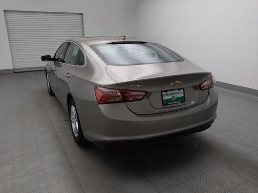 Mineral Gray Metallic 2022 Chevrolet Malibu FWD LT