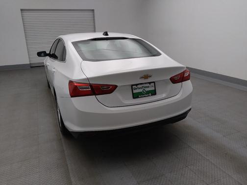 Summit White 2024 Chevrolet Malibu 1LS