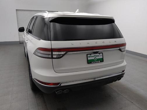 Pristine White Metallic Tri-Coat 2020 Lincoln Aviator Reserve