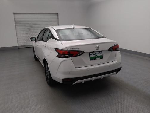 2021 Nissan Versa 1.6 SV