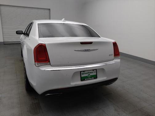 2019 Chrysler 300 Limited