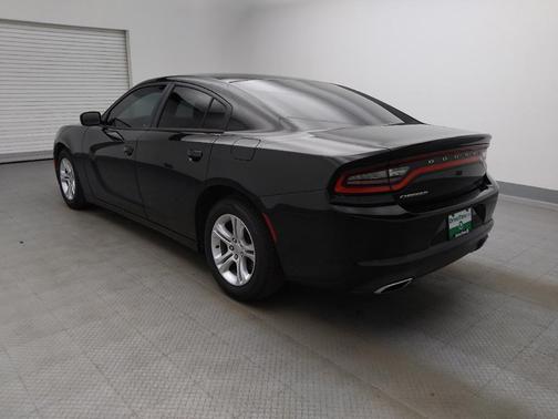 Pitch Black Clearcoat 2017 Dodge Charger SE