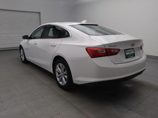 Summit White 2023 Chevrolet Malibu FWD 1LT