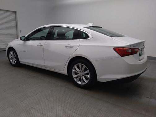 Summit White 2023 Chevrolet Malibu FWD 1LT