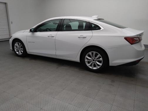 Summit White 2022 Chevrolet Malibu FWD LT