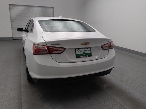 Summit White 2022 Chevrolet Malibu FWD LT