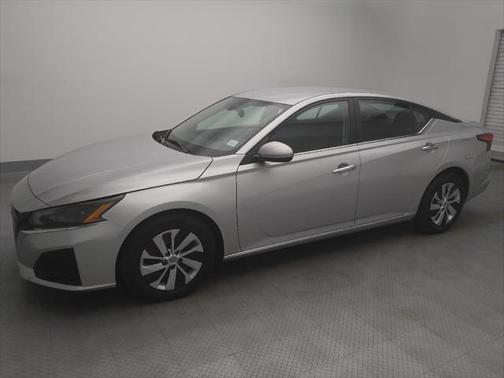 2023 Nissan Altima S FWD