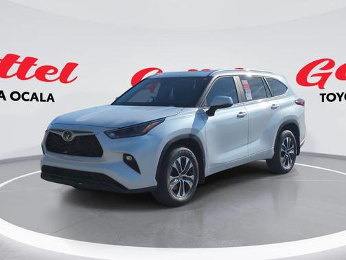 2026 Toyota Highlander XLE