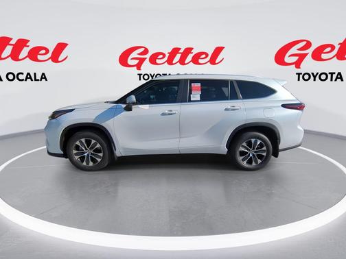 2026 Toyota Highlander XLE